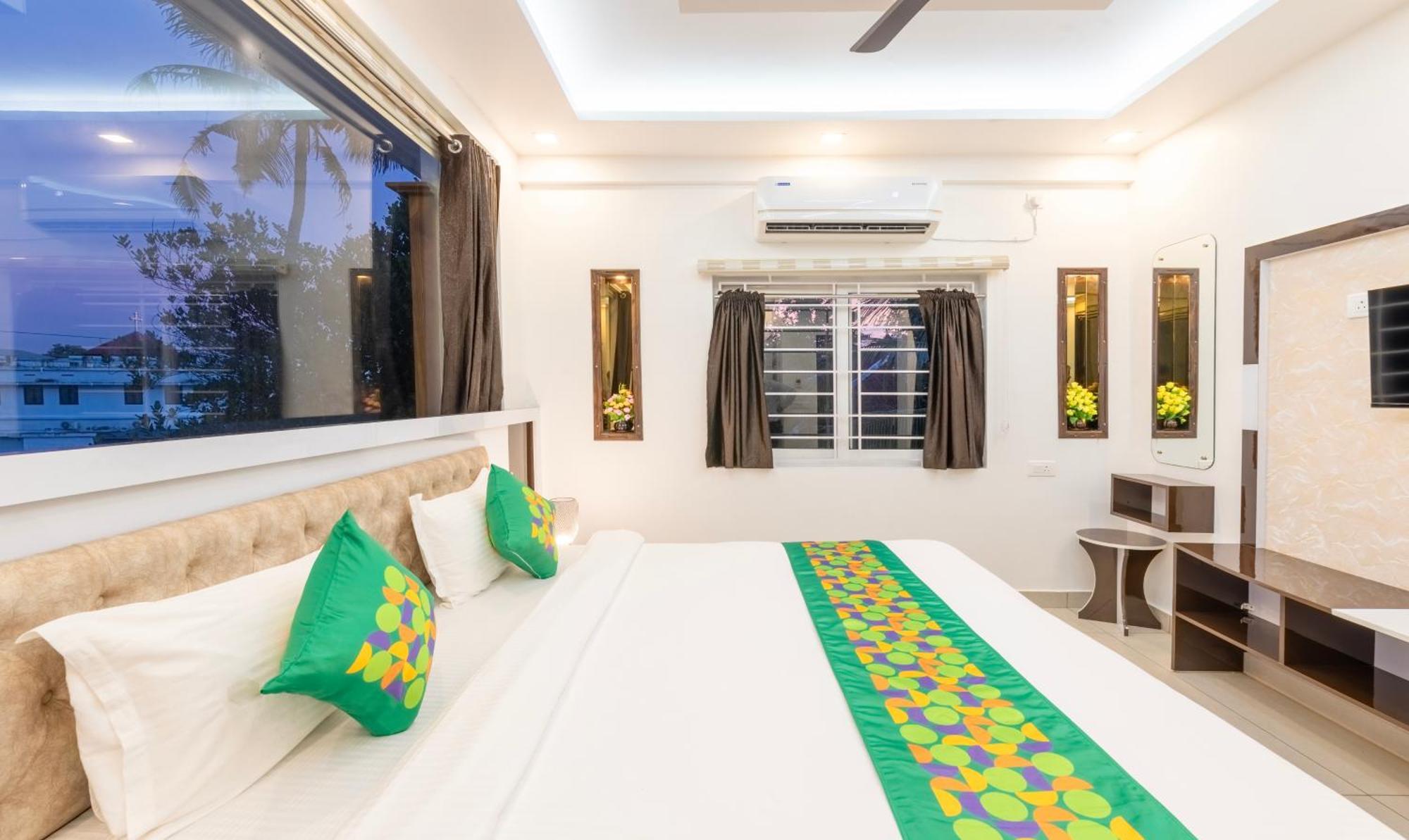 Отель Treebo Premium Cochin Airport, 5 Min From Cochin Airport Коччи Экстерьер фото