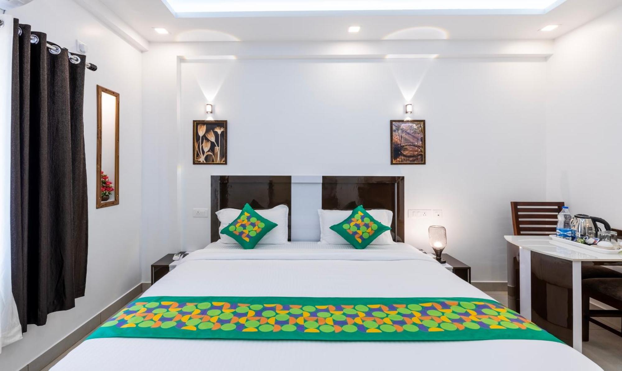 Отель Treebo Premium Cochin Airport, 5 Min From Cochin Airport Коччи Экстерьер фото