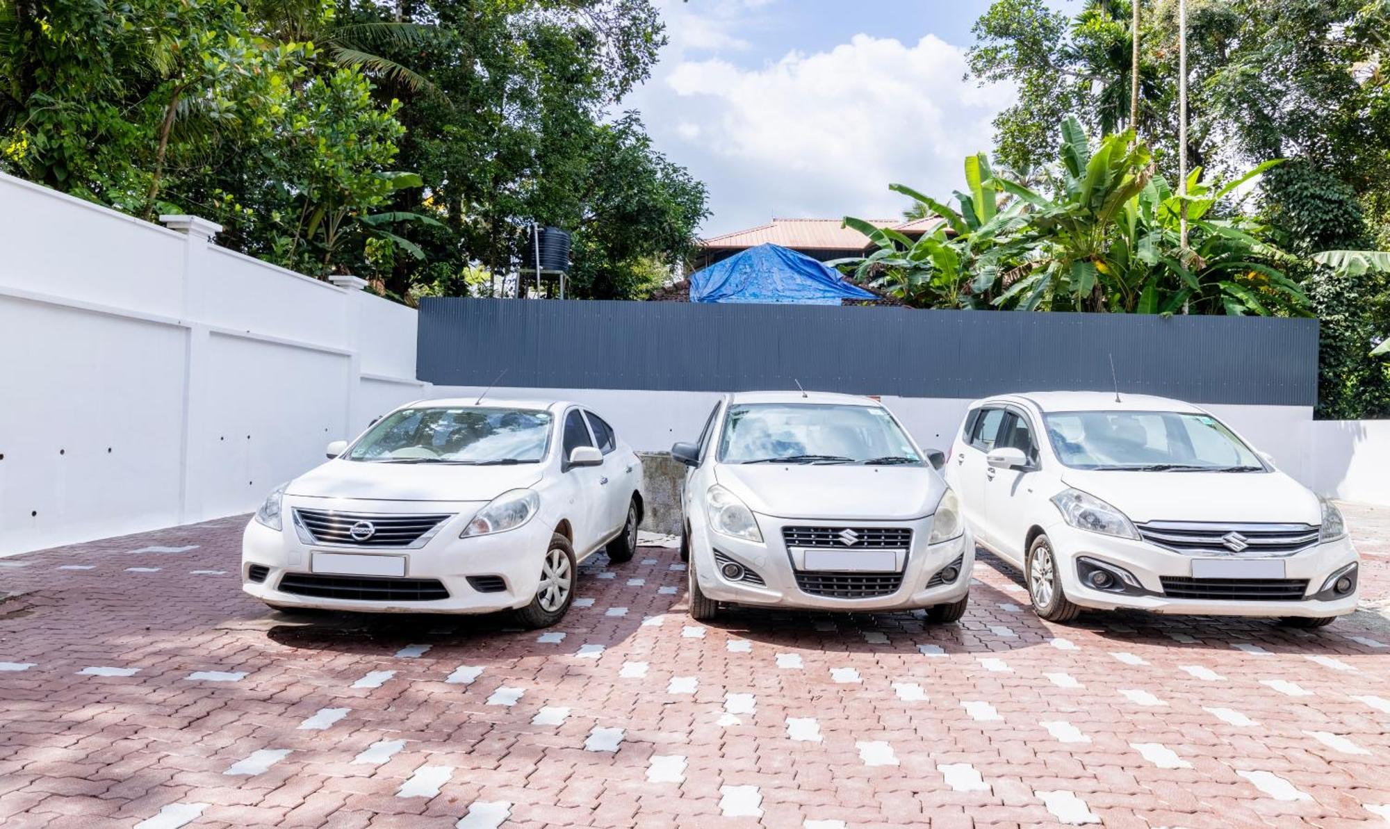 Отель Treebo Premium Cochin Airport, 5 Min From Cochin Airport Коччи Экстерьер фото